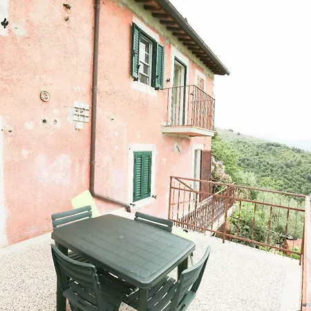 Rurale Nei Pressi Castello Nyaraló
