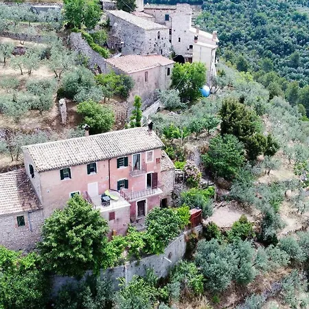 Nyaraló Rurale Nei Pressi Castello *